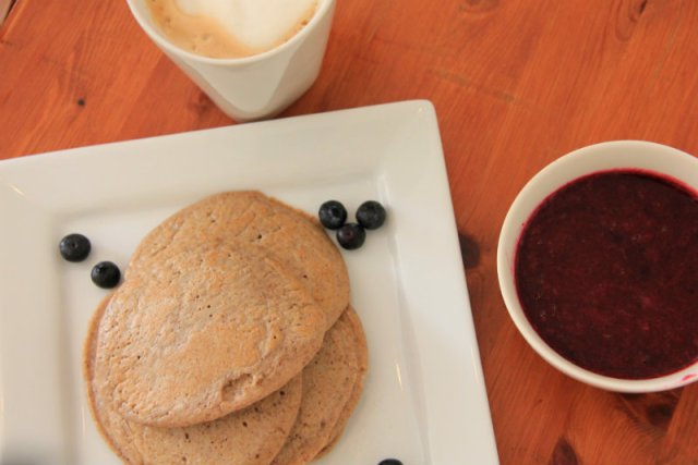 berry compote pancakes